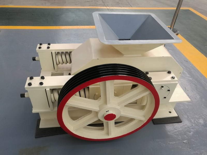 對輥破碎機(jī)